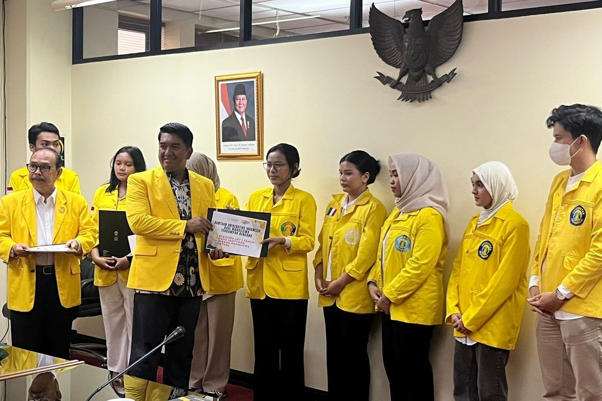 mahasiswa UI asal suka dapat bantuan UKT